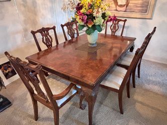 Dining table with 8 chairs