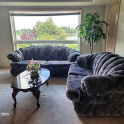Couch Set With Coffee Table