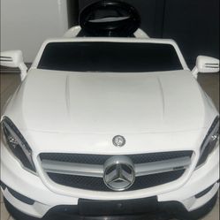 Mercedes White Toy Car
