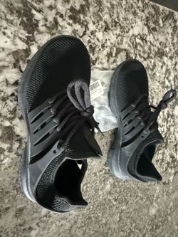 Shoes Size 6