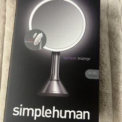 Simple Human Vanity Mirror 
