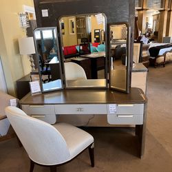 Michael Amini AICO (High-end) Vanity w/Mirror 📣📣📣Everything is 50% OFF for this week