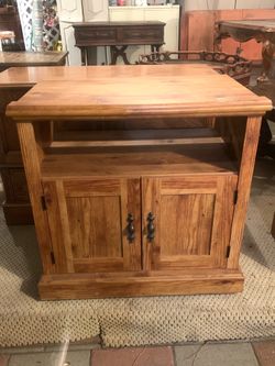 Utility Microwave Table Cabinet Compressed Wood Oak Finish Rolling Cart $30 OBO!