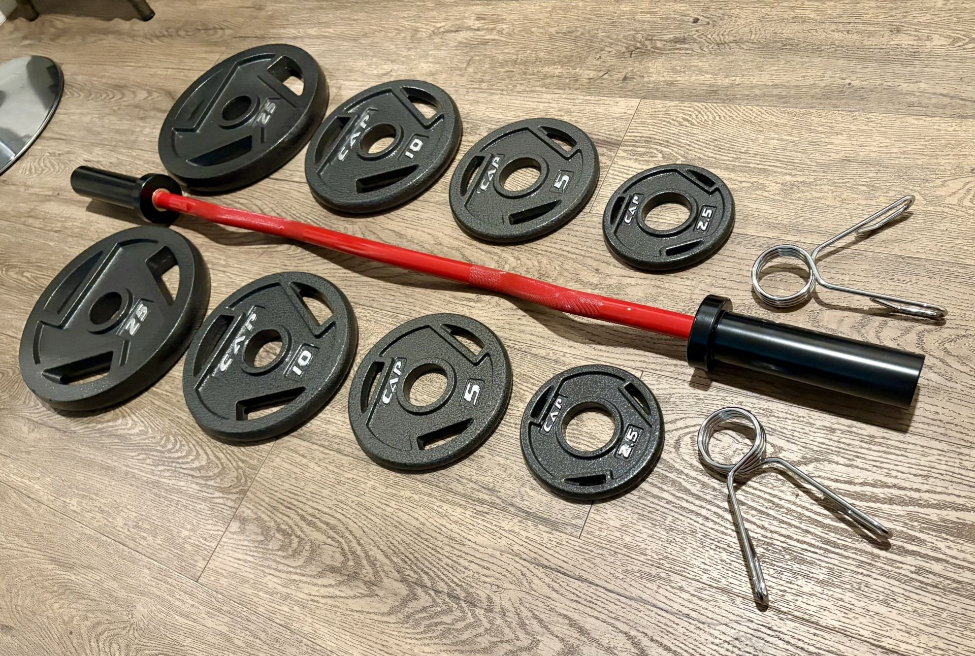 NEW Olympic Red Curl Bar With Pairs From 5s To 25s [total: 105 lbs)