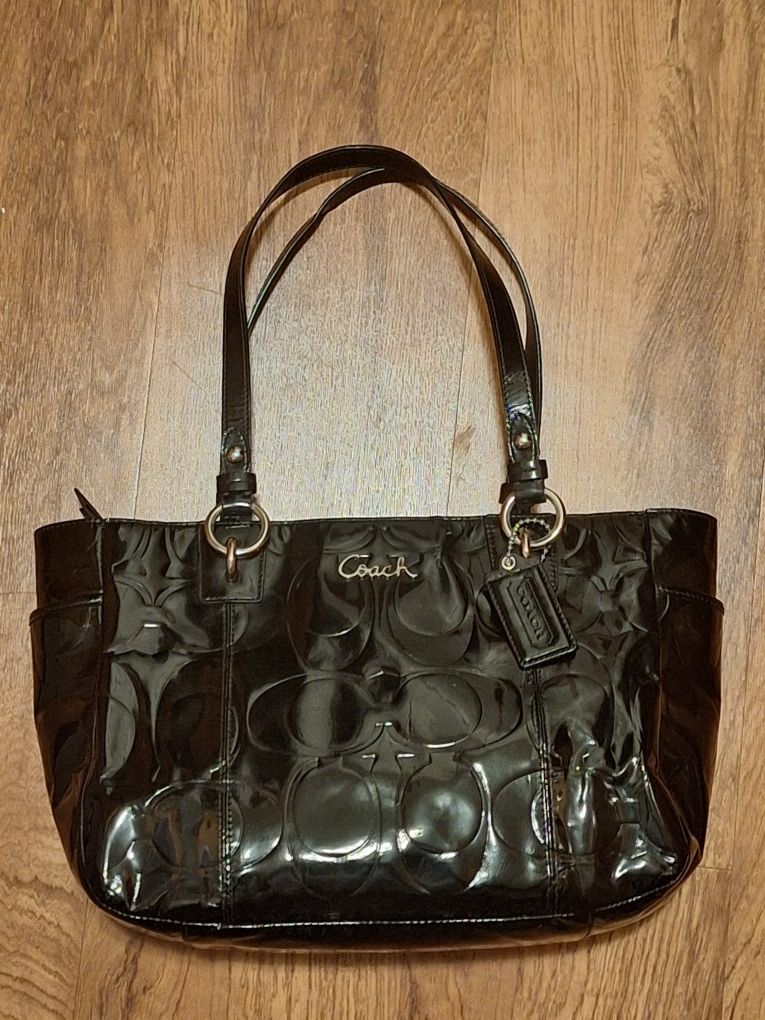 COACH Black Patent Leather Embossed C East West Gallery Large Tote