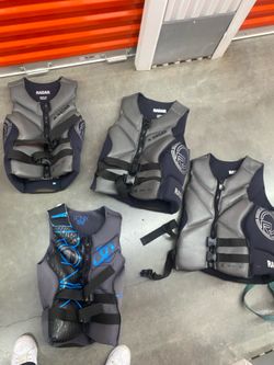 Lot of 4 Life Vests / Radar WaterSki & Ronix