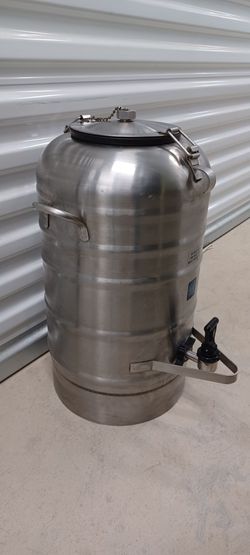 Stainless Steel Liquid Dispenser Container with Spigot