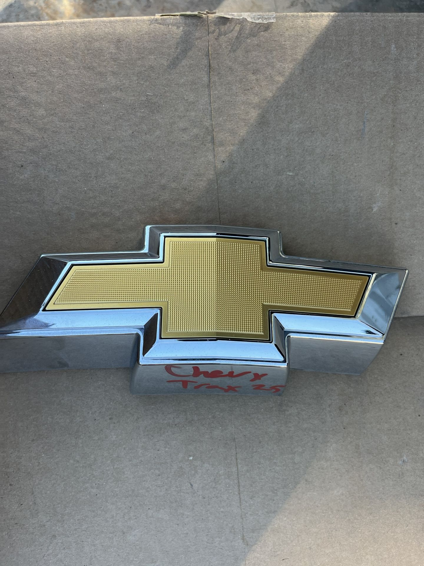 2025 Chevrolet Trax Front Grille Emblem