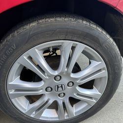 4 Honda Fit Wheels One With Tire Still On 