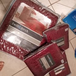 Twin Size New Bed Spread In Package