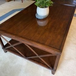 Traditional Solid Wood Coffee Table 