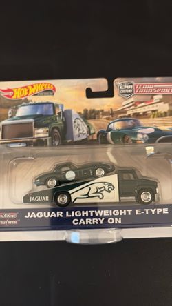 Hot wheels team transport jaguar