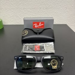 Ray-Ban RB2132 Wayfarer Classic