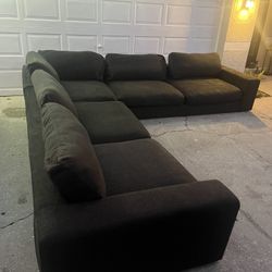 Very Comfortable Cidney Crawford Sectional