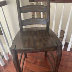  House BAR Stool Hight Wood  Chair (  EXCELLENT CONDITION)