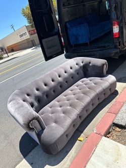 Grey velvet sofa used in good condition pick up in Pomona $50