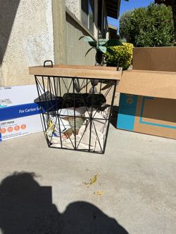 Nightstand/coffee Table