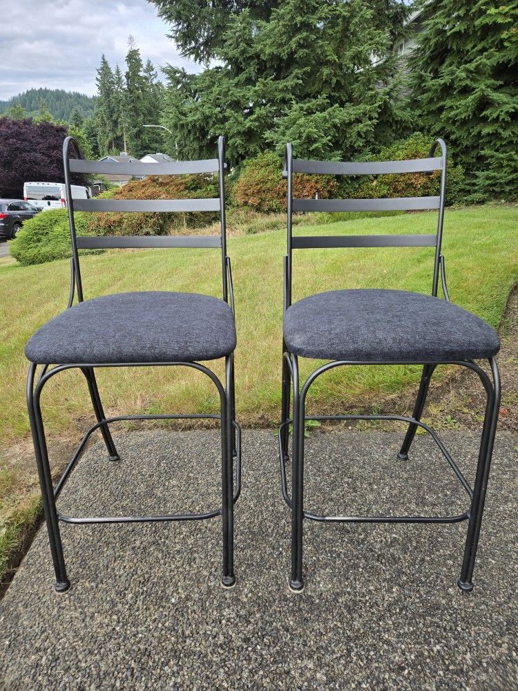 Counter Height Chairs