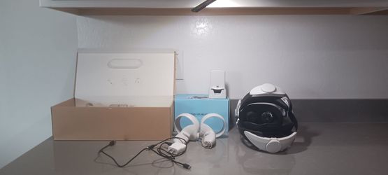 it's working   good. Come with two controllers