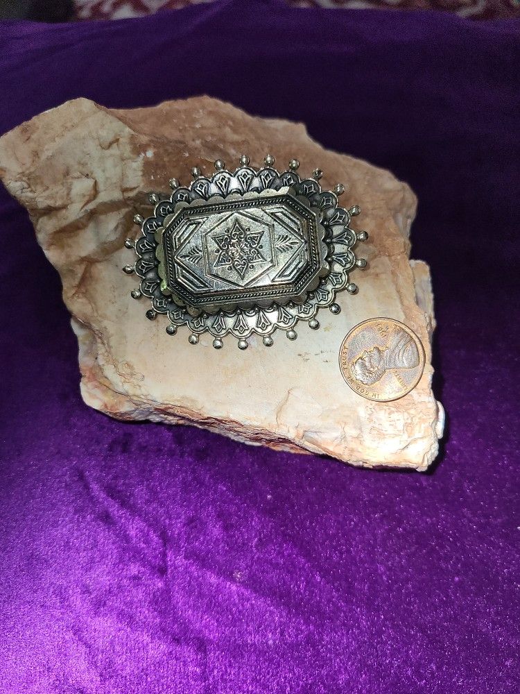 Etched Vintage Pin