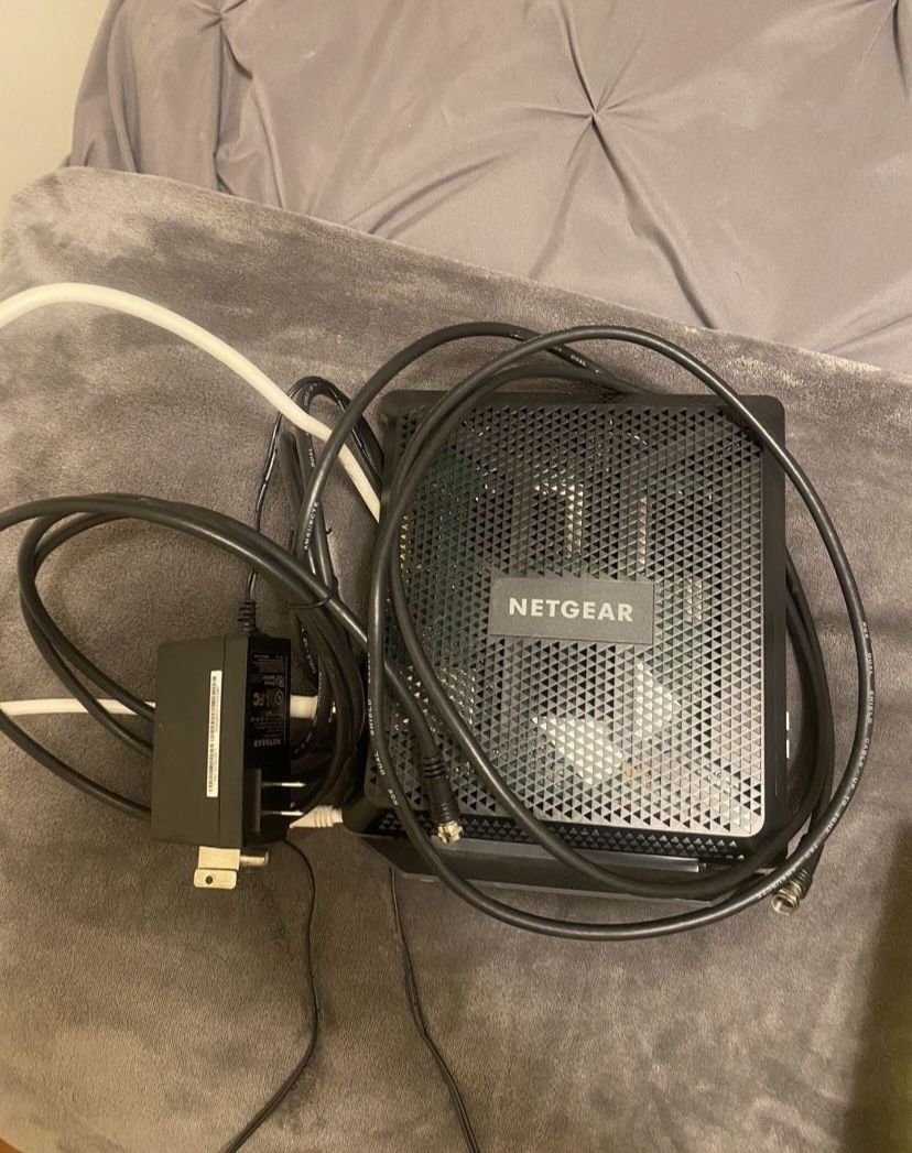 Open Box NETGEAR Nighthawk C7000v2 AC1900 960Mbps WiFi Cable Modem Router - BLACK