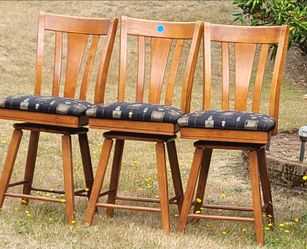 3 Bar chairs
