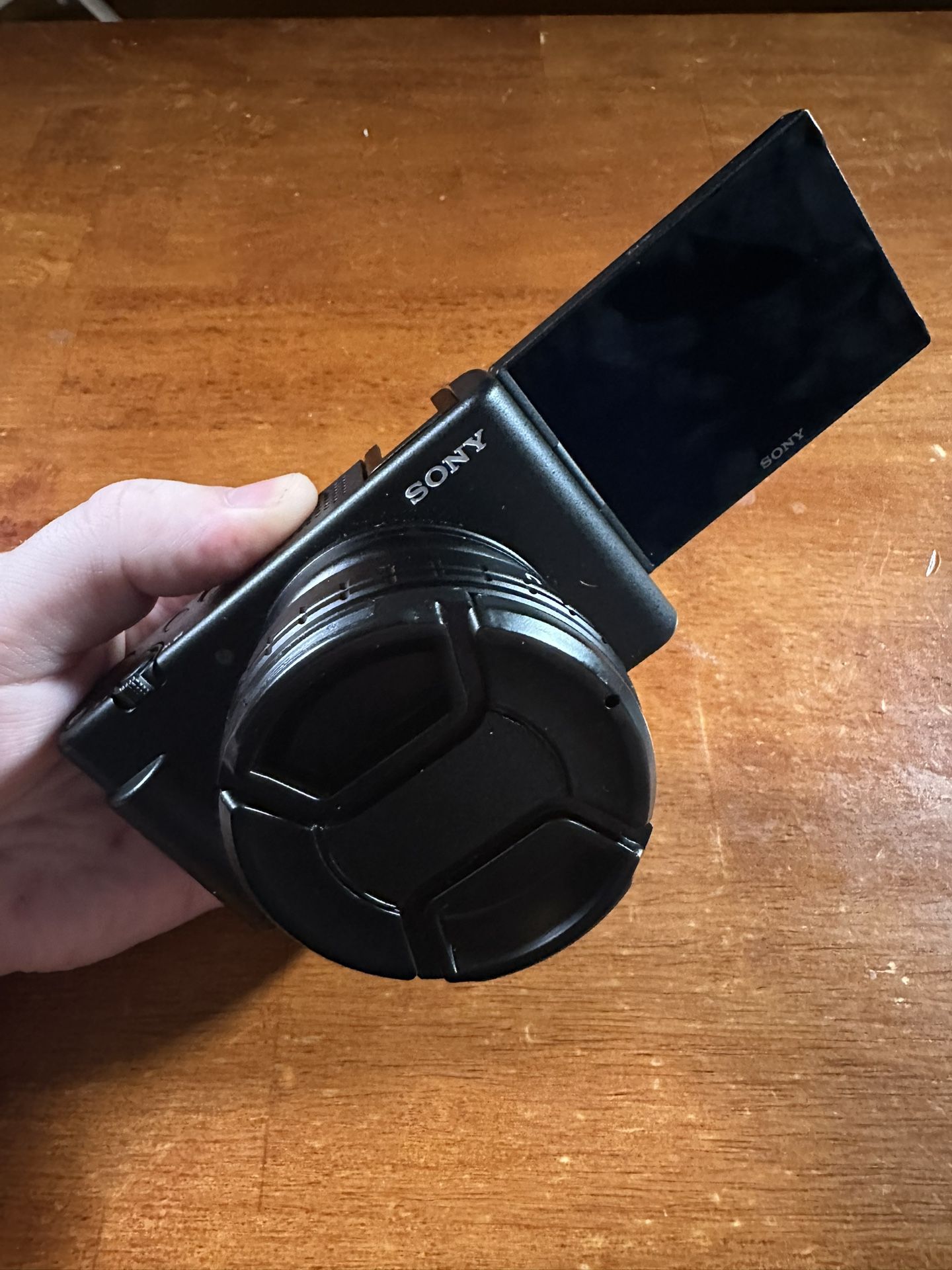 Sony ZV-1F Vlogging Camera 