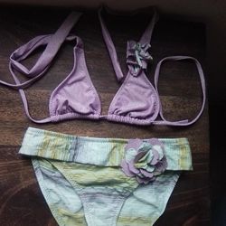 Small Top Medium Bottoms  Retail VALUE IS $$$$$49.99Suit Bikini New