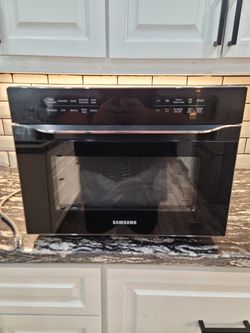 Samsung - 1.2 Cu. ft. Countertop Convection Microwave with PowerGrill - Black