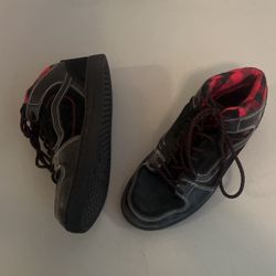 Vans Skateboard Shoes Size 10  Skateboarding Van’s Hightop Skate Shoes