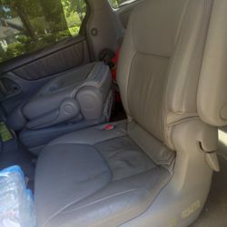 Sienna Seats Middle Row