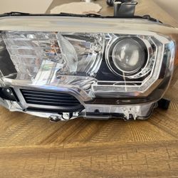 OEM Toyota Tacoma Headlights L/R