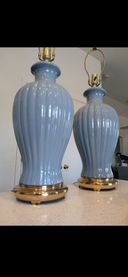 Beautiful Vintage Ceramic Accent Lamps W/Gold Base, Unique Lamps - Must See - $120  Accent Decor Super Nice Classy  Antique 