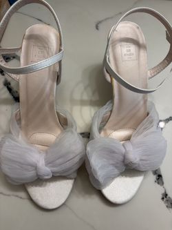David’s Bridal Women’s Heels