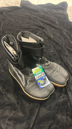 Tabi boots with Ninja spikes size 7.5-8 US RUBBER WATERPROOF