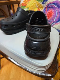 Crocs like new condition!