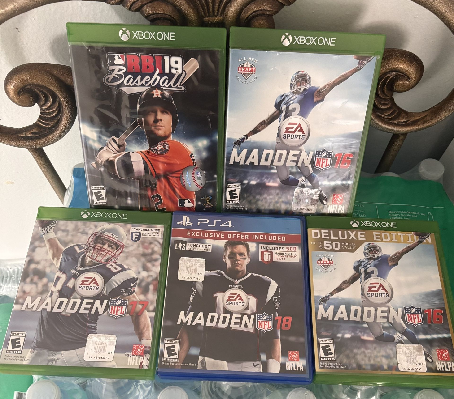 Xbox One & PS4 Games