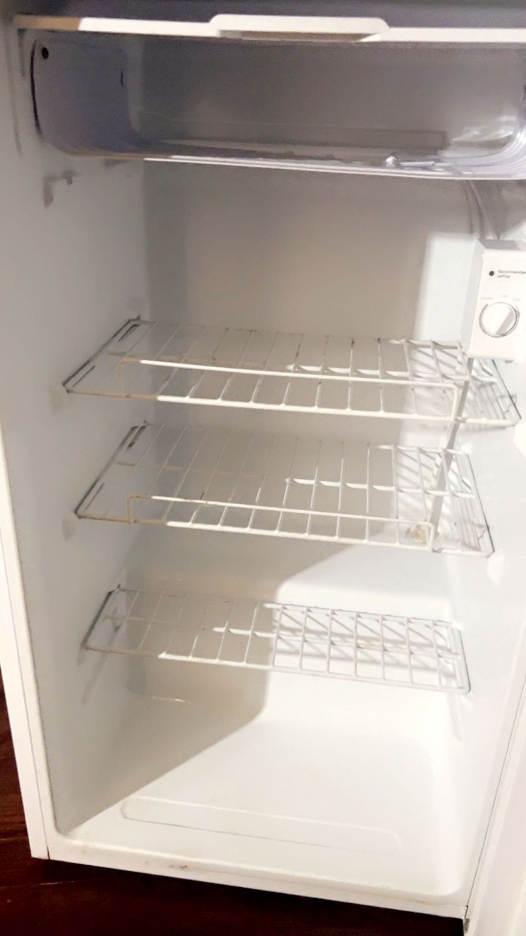 Kenmore Mini Refrigerator/freezer