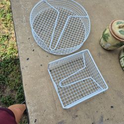 Paper Plates &Napkin Holder