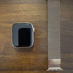 Apple Watch SE 2nd Gen GPS+Cellular 44mm Rose Gold