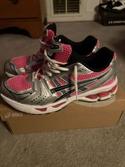 Pink Aiscs