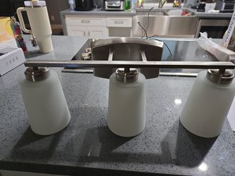 Bathroom  Light Fixtures 