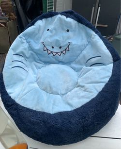Shark Kids' Bean Bag Chair - Pillowfort chair makes a fun and comfy update to their space
Soft upholstery brings cozy style
Light and fluffy fill reta