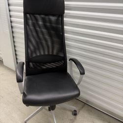 IKEA MARKUS High-Back Ergonomic Office Chair - Leather Seat & Mesh Back