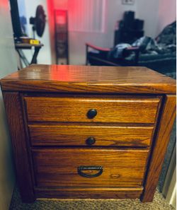 Solid Wood 2 Drawer Nightstand