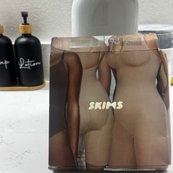 Skims L/XL