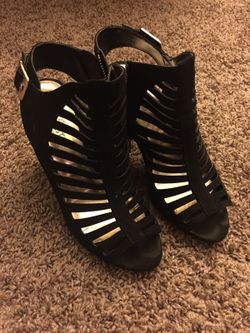 Black heels 7.5