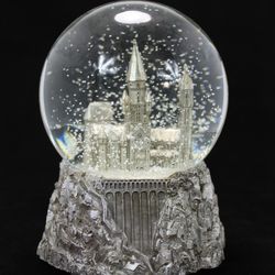Pottery barn harry hotsell potter snow globe