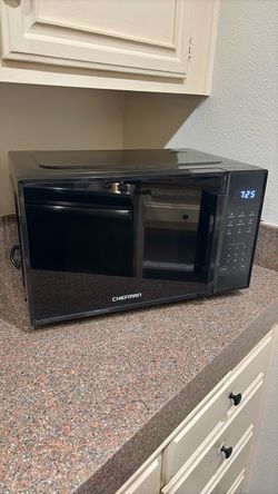 Chefman Black Countertop Microwave