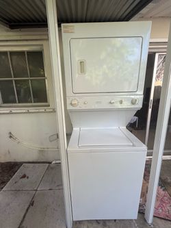 Stackable washer/dryer